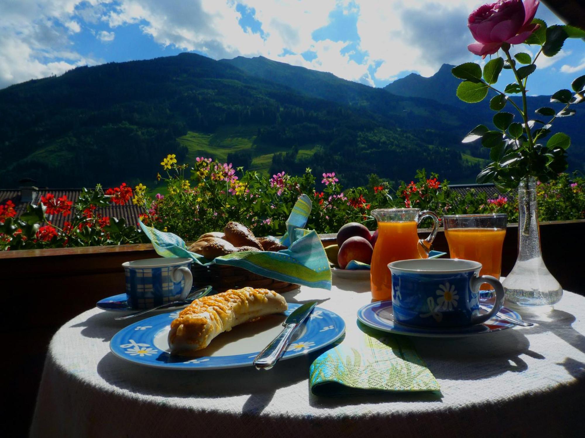 Gaestehaus Alpina Дорфгащайн Екстериор снимка